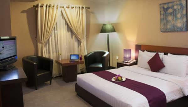 Orchardz Hotel Ayani Pontianak Eksteriør billede